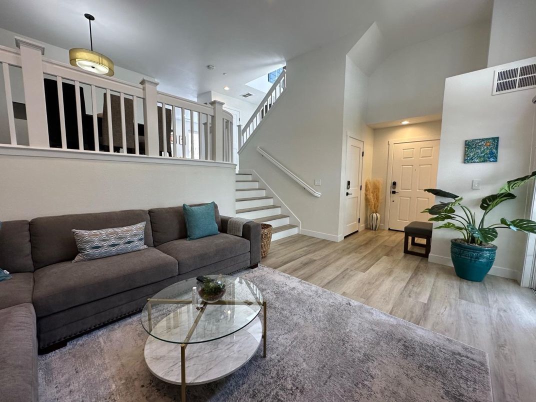Interior, Living room, Pendant Lights, Recessed Lighting, Wood Texture Flooring