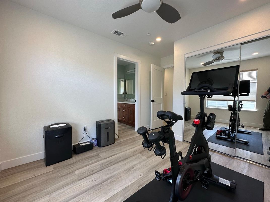 Fitness Equipment, Interior, Recessed Lighting, Wood Texture Flooring