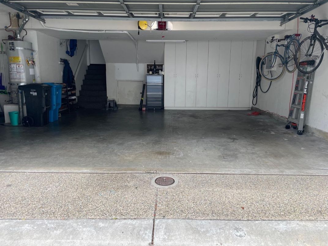 Garage, Interior