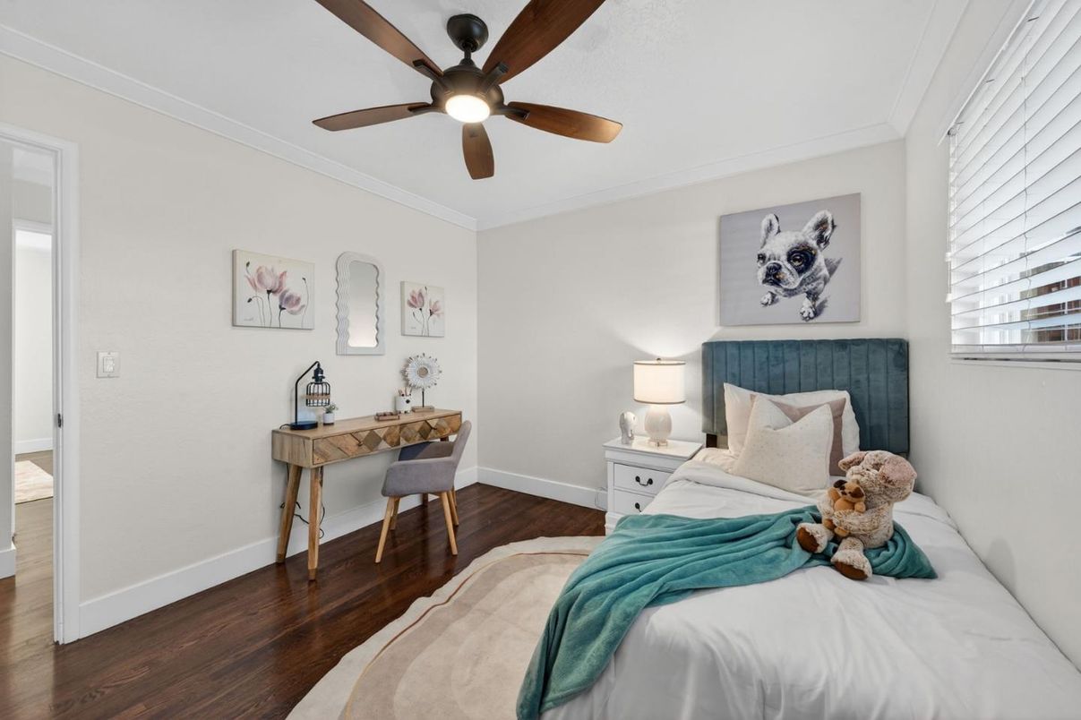 Bedroom, Home Office, Interior, Wood Texture Flooring