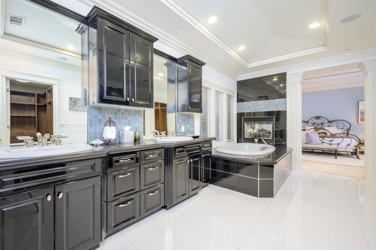 Bathroom, Bedroom, Dual Sink Vanities, Interior, Recessed Lighting