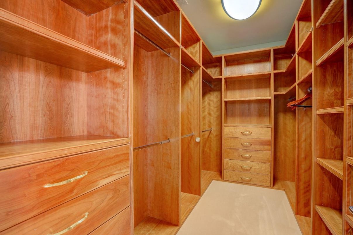 Interior, Recessed Lighting, Walk-in Closets