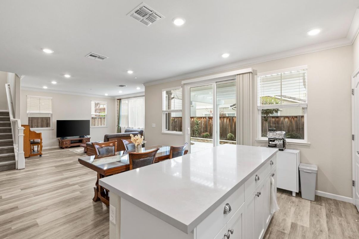 Dining room, Interior, Kitchen, Living room, Recessed Lighting, Wood Texture Flooring