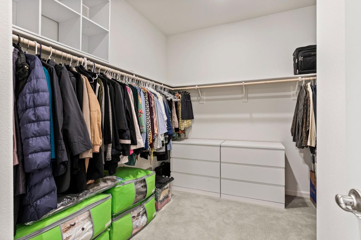 Interior, Walk-in Closets