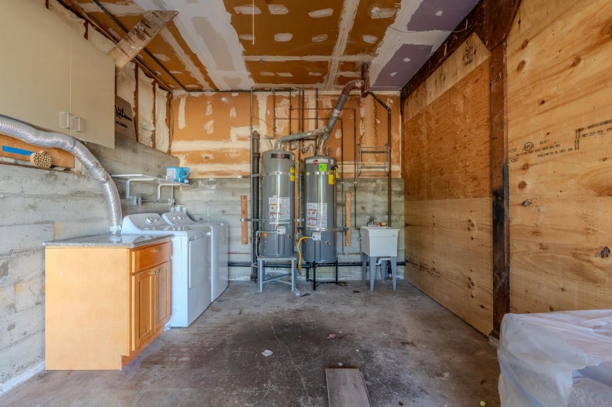 Interior, Washer, Wooden Walls