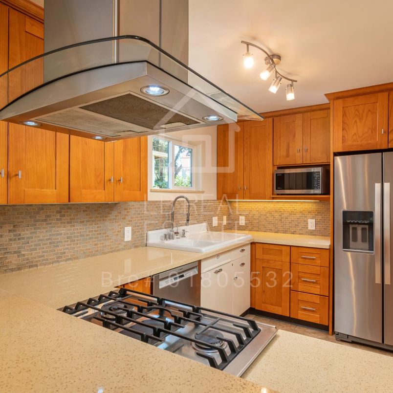 Interior, Kitchen, Stainless Steel Appliances