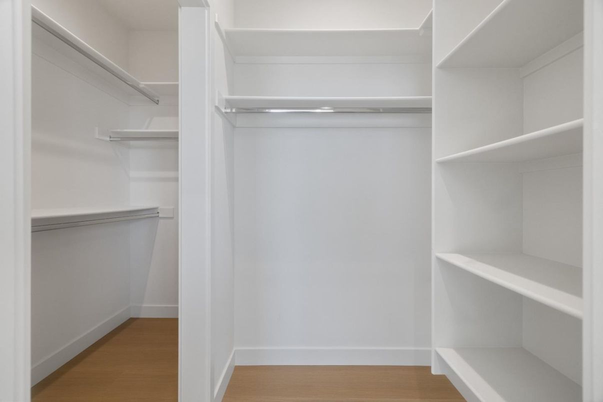Interior, Walk-in Closets, Wood Texture Flooring
