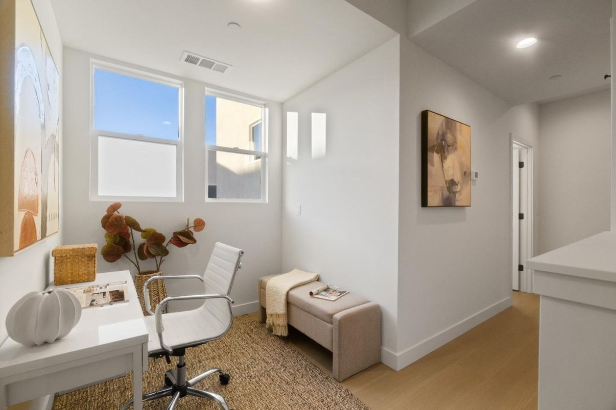 Home Office, Interior, Recessed Lighting, Wood Texture Flooring