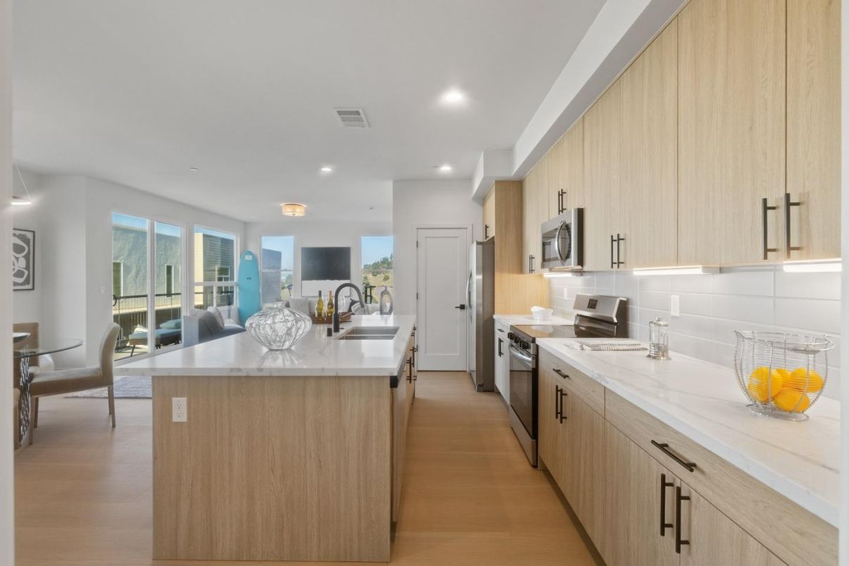 Dining room, Interior, Kitchen, Recessed Lighting, Stainless Steel Appliances, Wood Texture Flooring