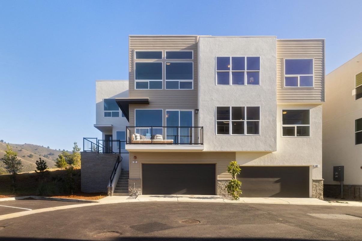 Attached, Exterior, Facade, Modern