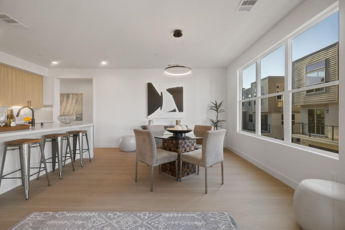 Dining room, Interior, Kitchen, Pendant Lights, Recessed Lighting, Wood Texture Flooring