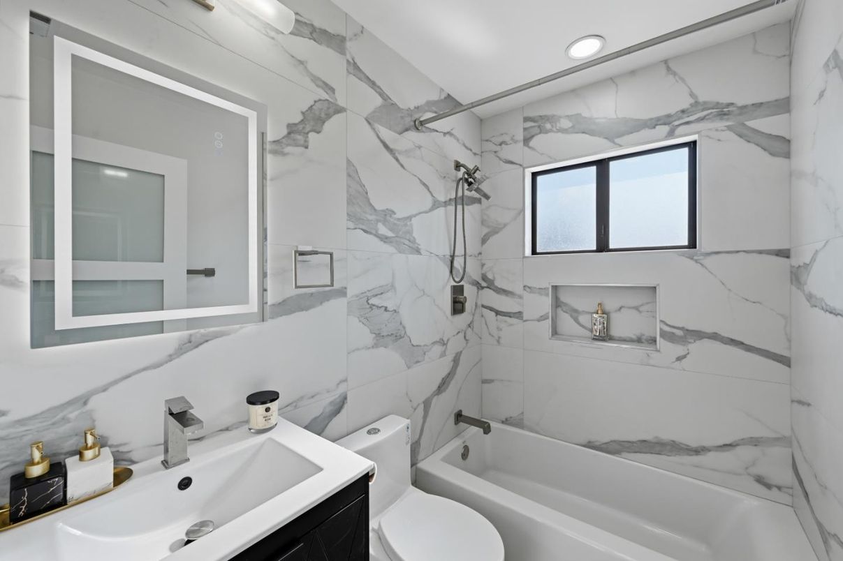 Bathroom, Interior, Marble Walls, Recessed Lighting