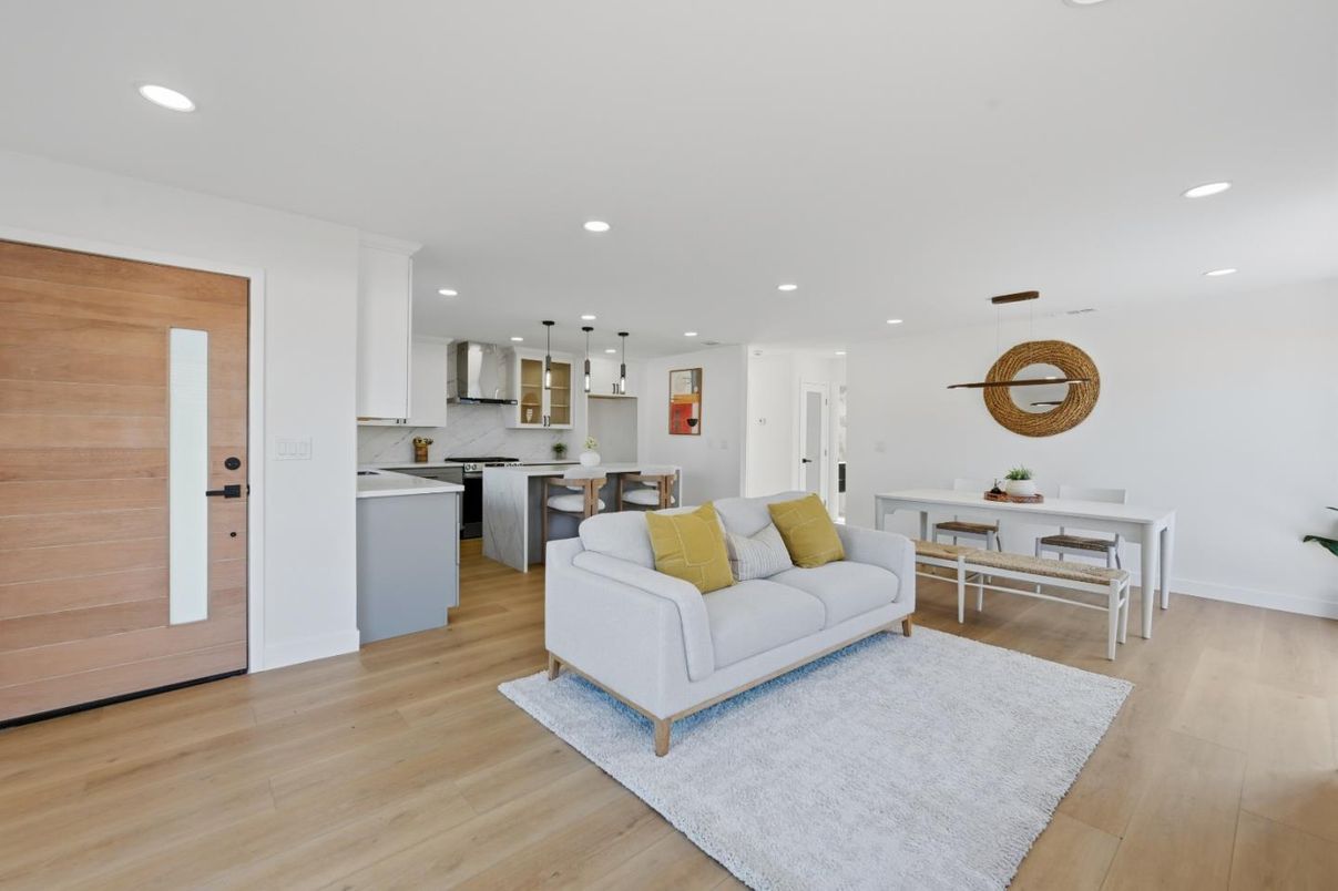 Dining room, Interior, Kitchen, Living room, Pendant Lights, Recessed Lighting, Wood Texture Flooring