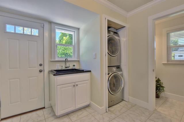 Interior, Utility Closets, Washer