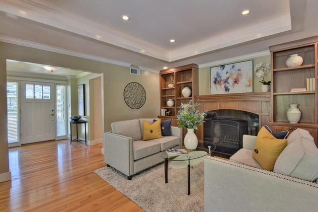 Fireplace, Interior, Living room, Recessed Lighting, Wood Texture Flooring