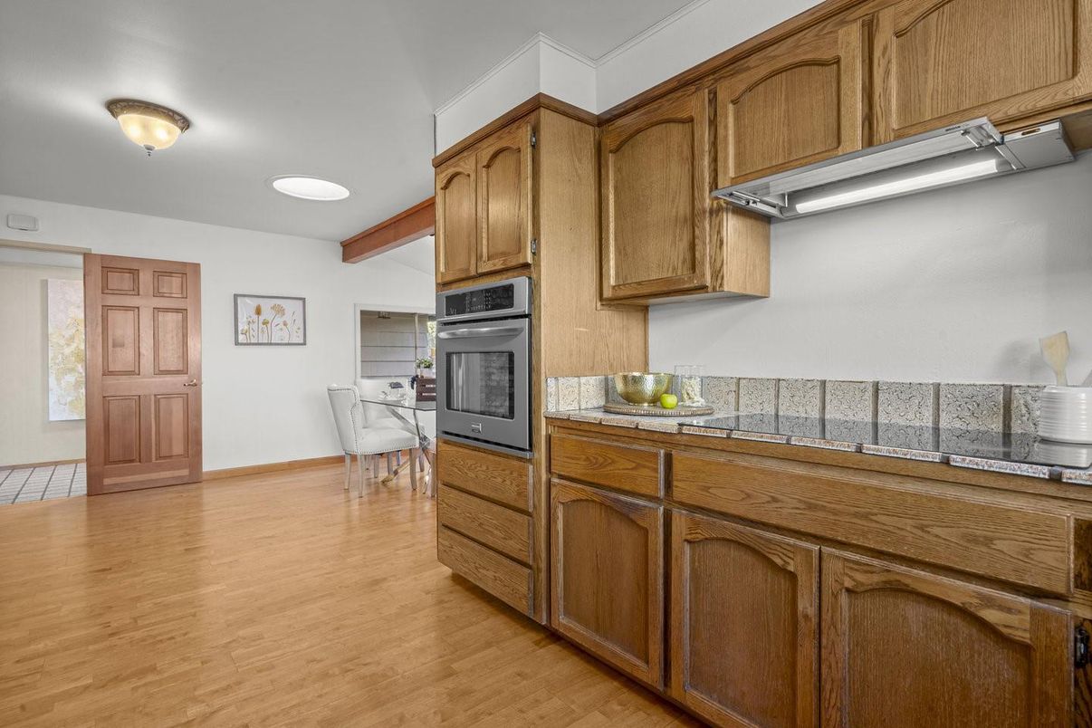 Dining room, Interior, Kitchen, Wooden Beams, Wood Texture Flooring
