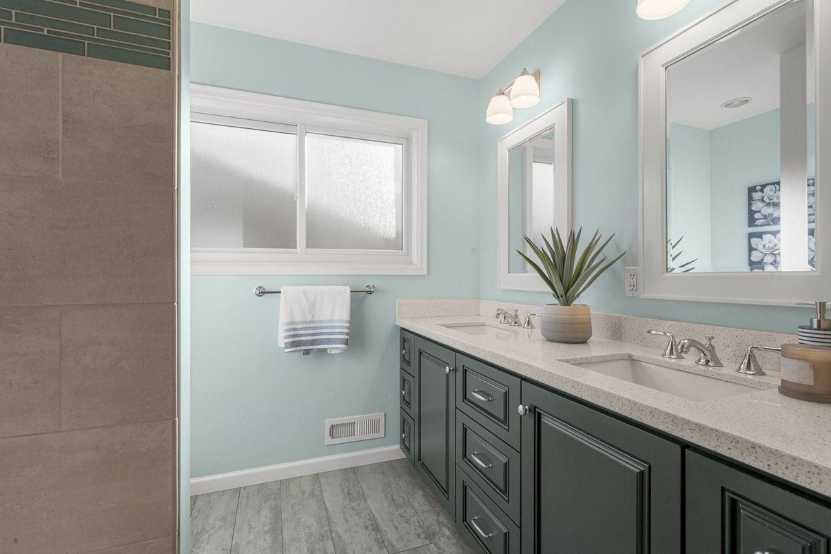 Bathroom, Dual Sink Vanities, Interior, Wood Texture Flooring