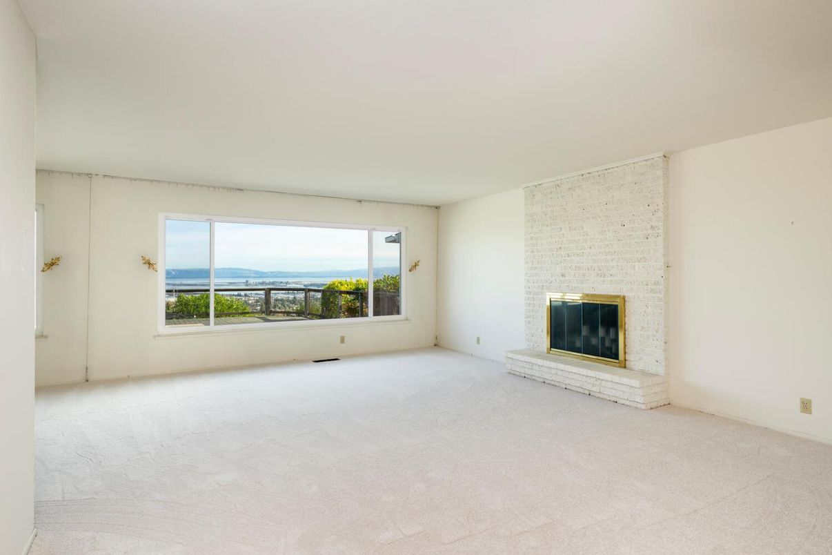 Empty room, Fireplace, Interior, Water