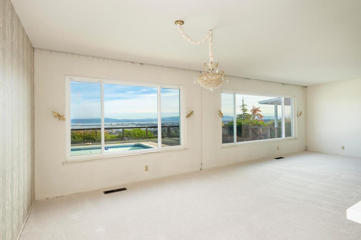 Chandelier, Empty room, Interior, Water