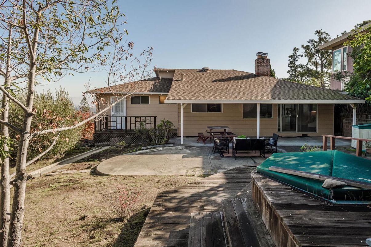 Backyard, Exterior, Hot Tub