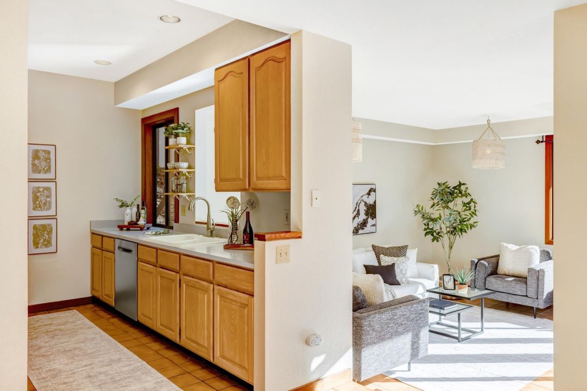 Interior, Kitchen, Living room, Pendant Lights, Recessed Lighting, Wood Texture Flooring