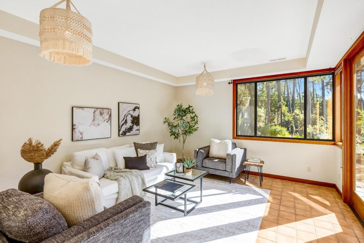 Interior, Living room, Pendant Lights
