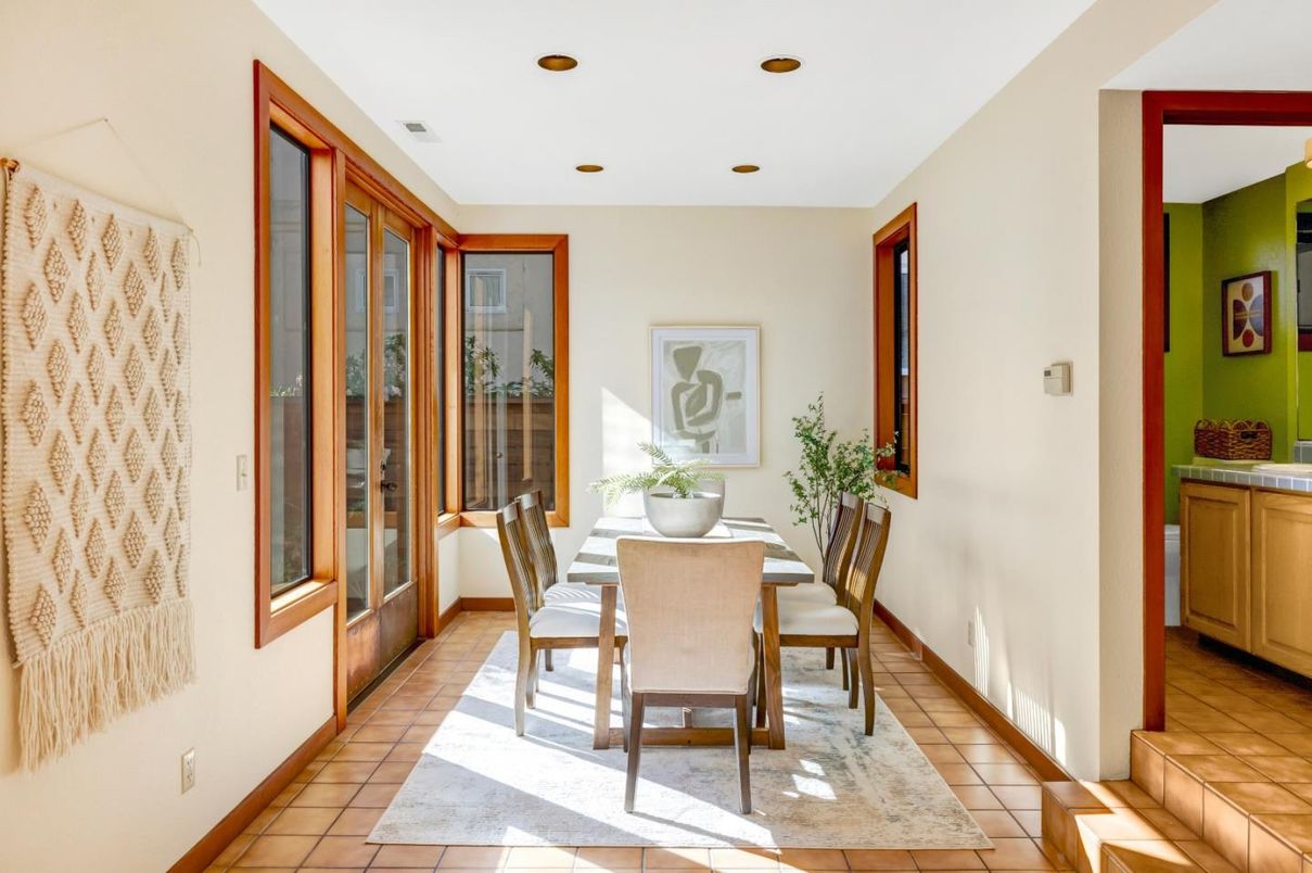 Dining room, Interior, Recessed Lighting
