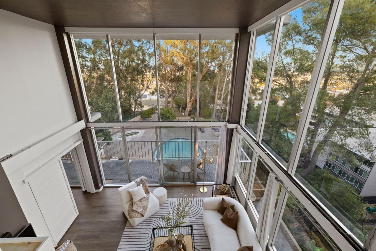 Interior, Sun Room, Wood Texture Flooring