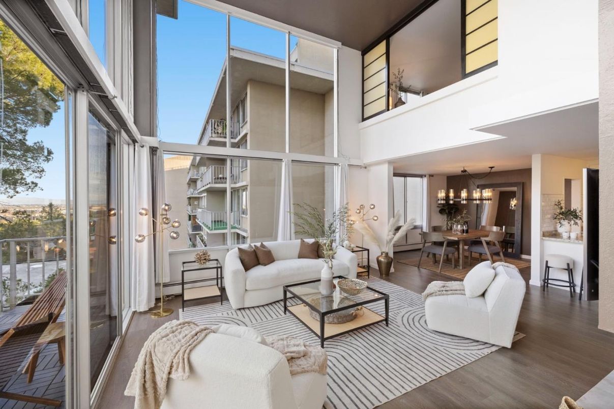 Chandelier, Dining room, Interior, Living room, Wood Texture Flooring