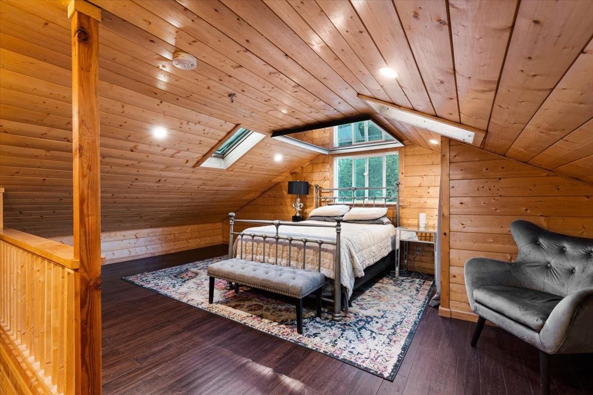 Bedroom, Interior, Recessed Lighting, Wooden Ceilings, Wood Texture Flooring, Wooden Walls