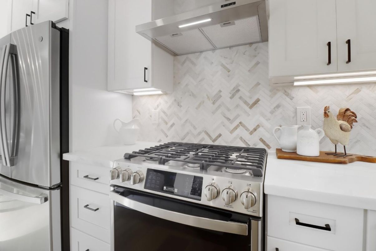 Interior, Kitchen, Stainless Steel Appliances