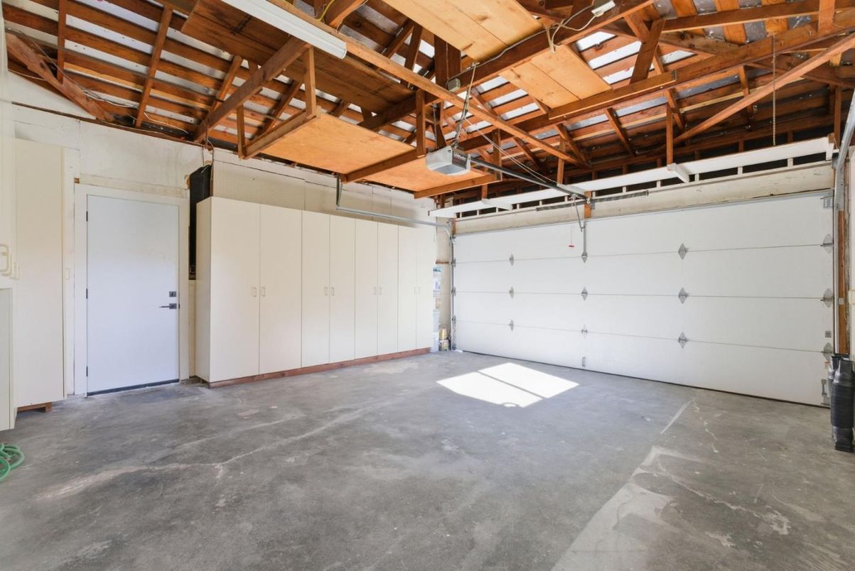 Garage, Interior, Wooden Beams, Wooden Ceilings