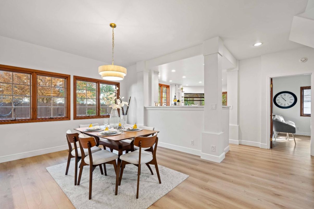 Dining room, Interior, Pendant Lights, Recessed Lighting, Wood Texture Flooring