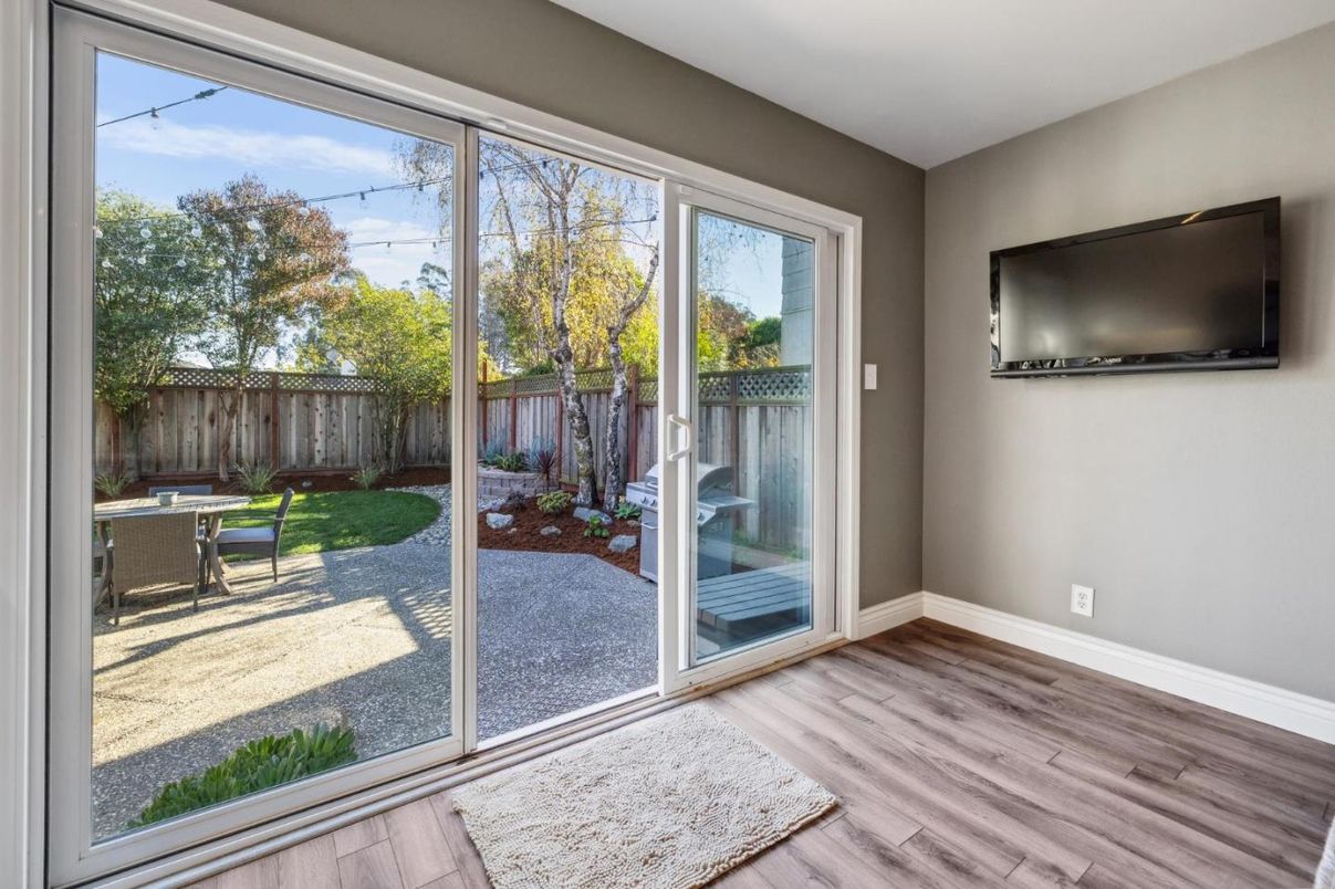 Interior, Sun Room, Wood Texture Flooring