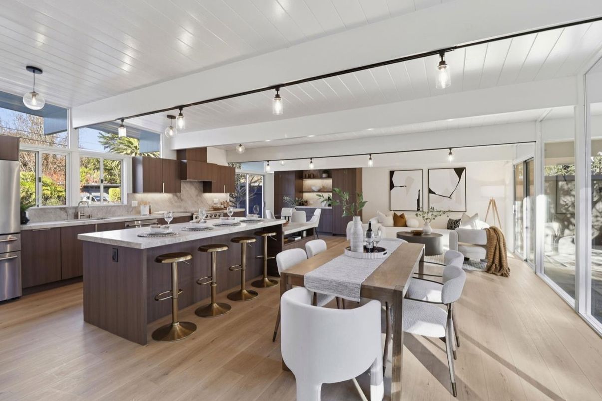 Dining room, Interior, Kitchen, Living room, Pendant Lights, Recessed Lighting, Stainless Steel Appliances, Wood Texture Flooring