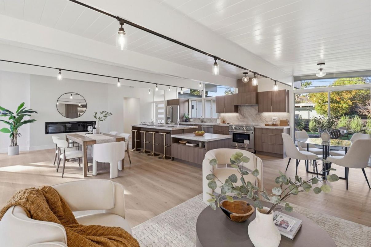 Dining room, Interior, Kitchen, Living room, Stainless Steel Appliances, Wood Texture Flooring