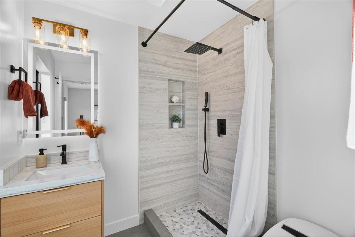 Bathroom, Glass Shower, Interior