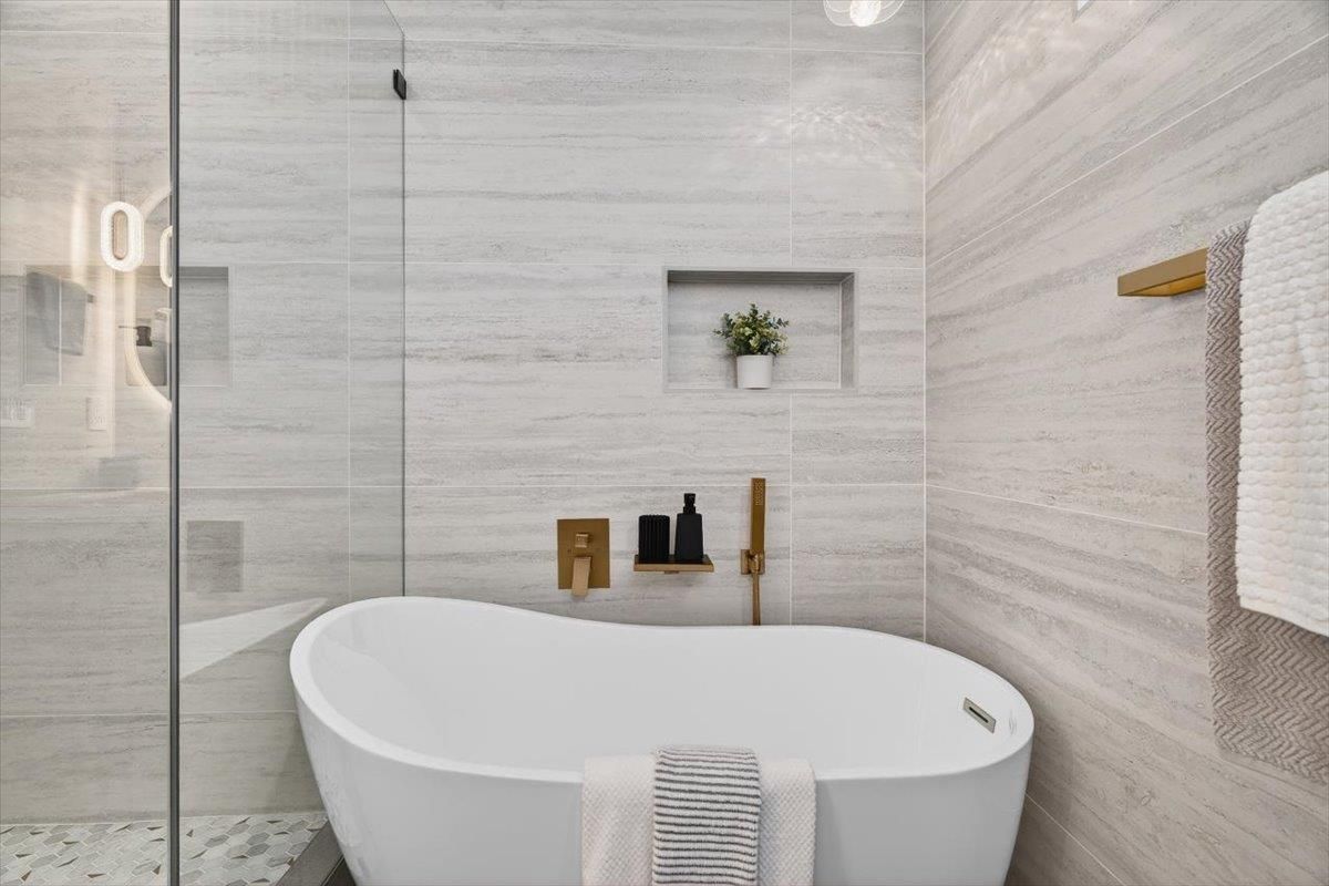 Bathroom, Free Standing Baths, Glass Shower, Interior