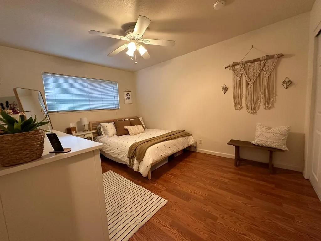 Bedroom, Interior, Wood Texture Flooring