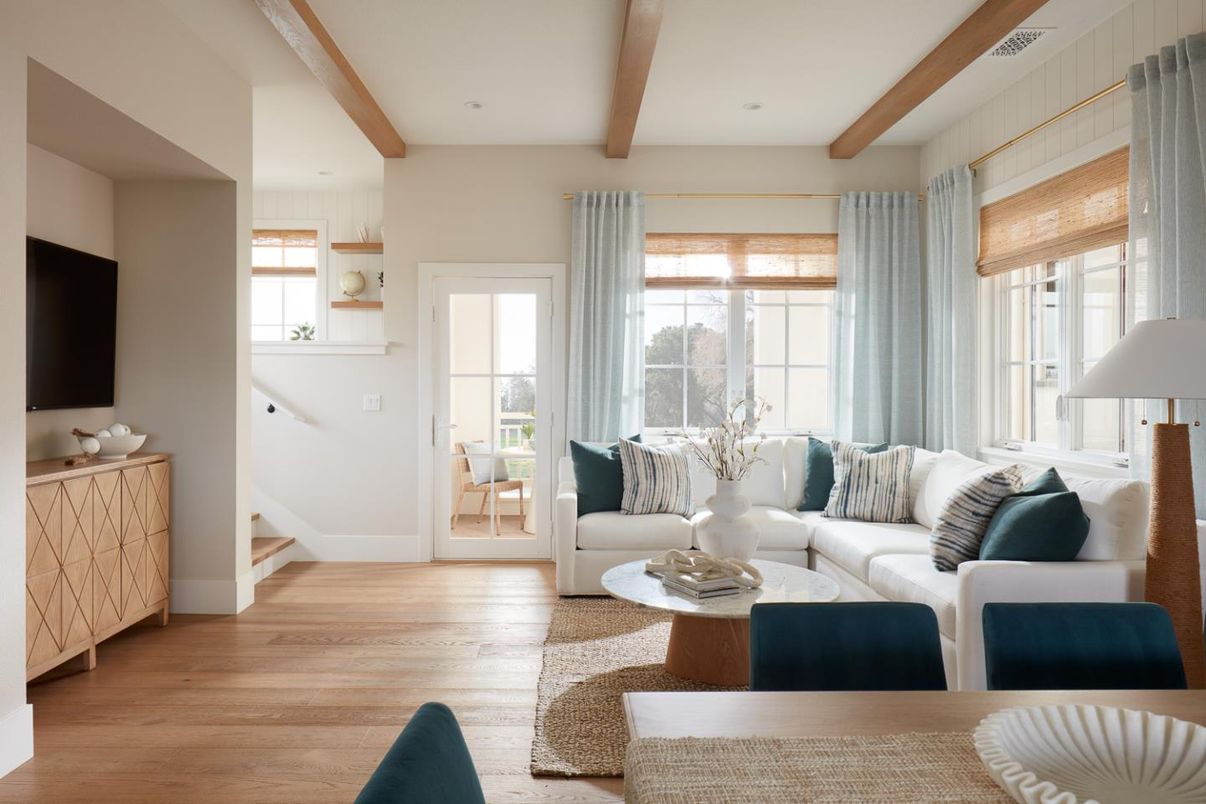 Interior, Living room, Recessed Lighting, Wooden Beams, Wood Texture Flooring