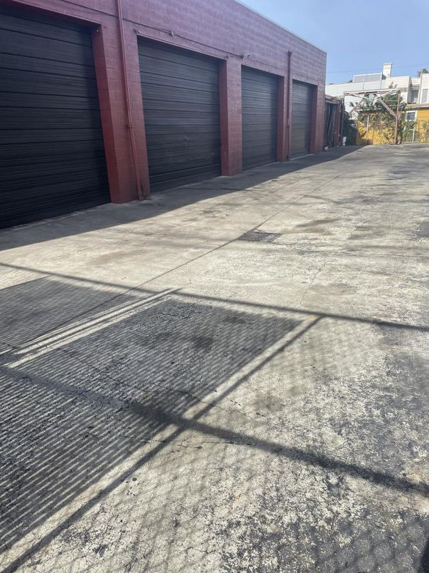 Detached Garage, Exterior