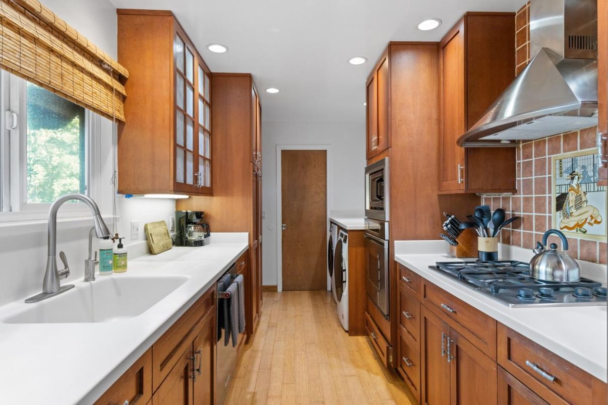 Interior, Kitchen, Recessed Lighting, Wood Texture Flooring