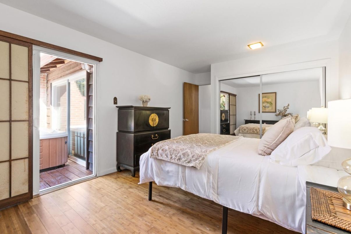 Bedroom, Interior, Wood Texture Flooring