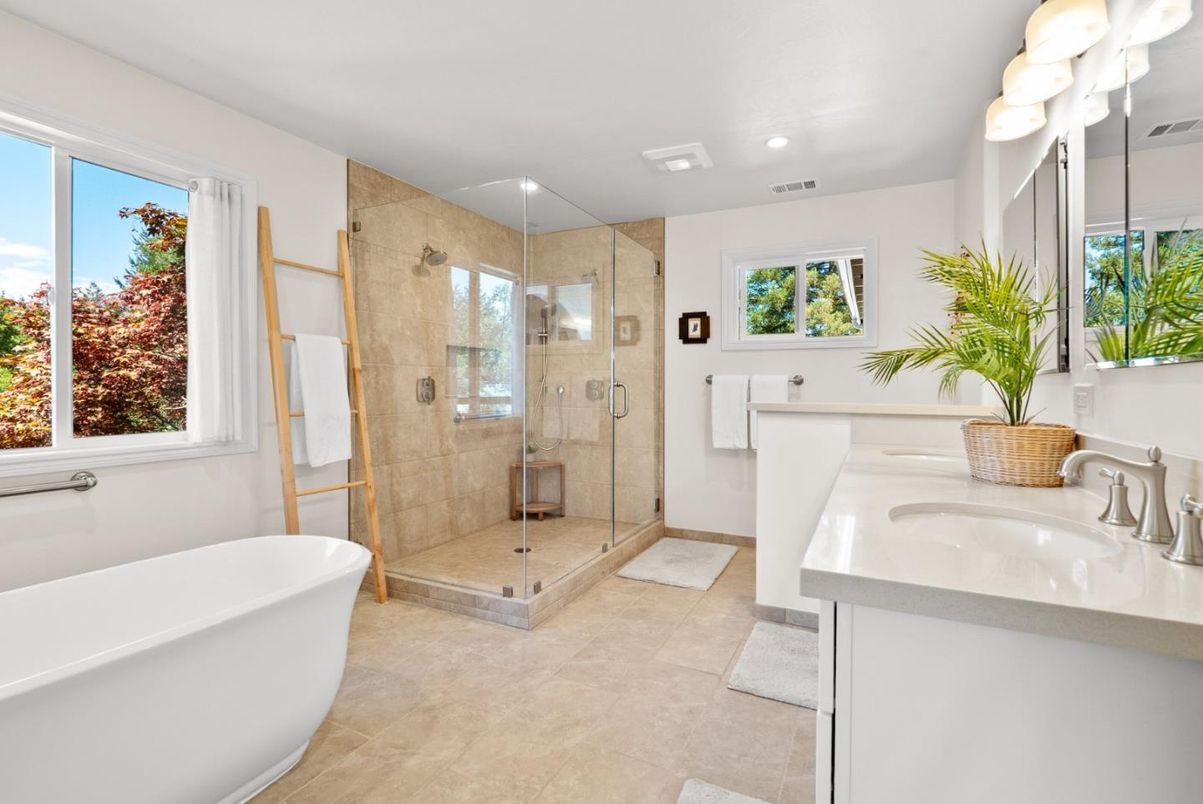Bathroom, Dual Sink Vanities, Free Standing Baths, Glass Shower, Interior, Recessed Lighting
