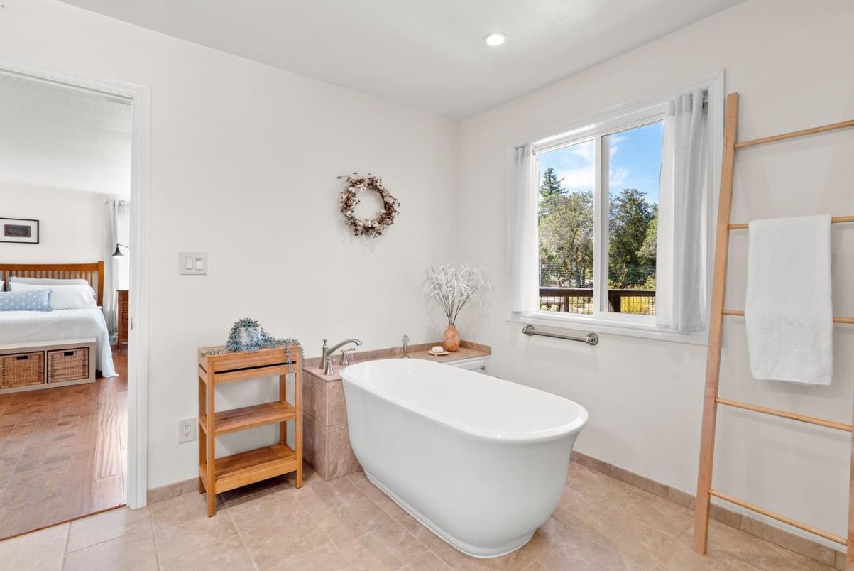 Bathroom, Bedroom, Free Standing Baths, Interior, Recessed Lighting, Wood Texture Flooring