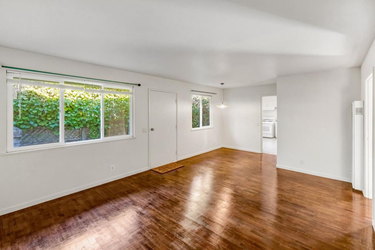 Empty room, Interior, Pendant Lights, Wood Texture Flooring