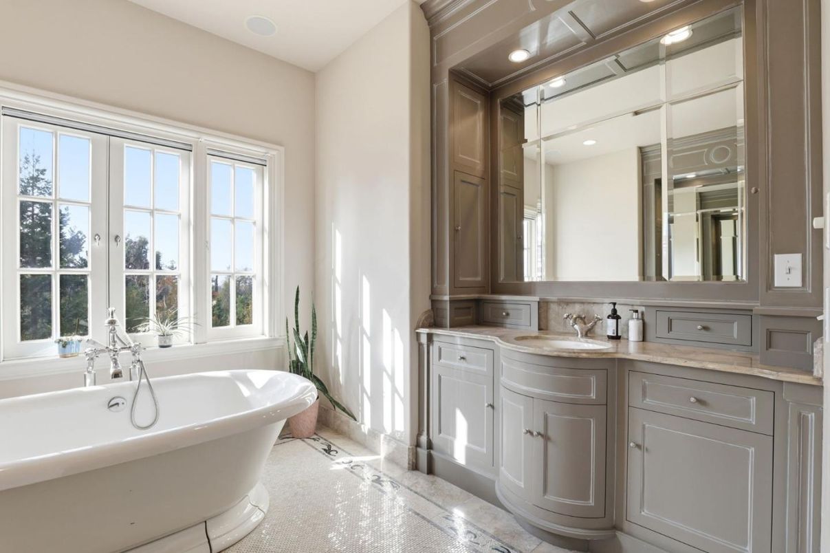 Bathroom, Free Standing Baths, Interior, Recessed Lighting