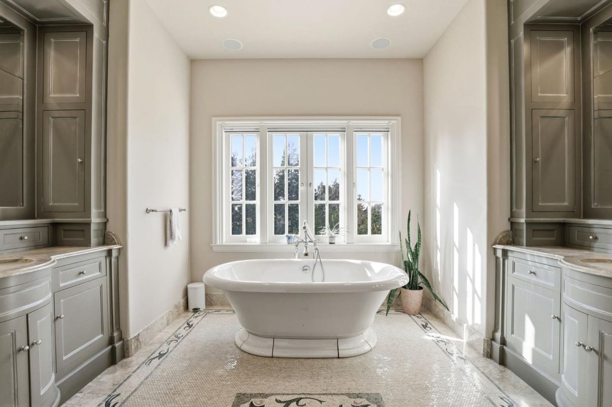 Bathroom, Free Standing Baths, Interior, Recessed Lighting