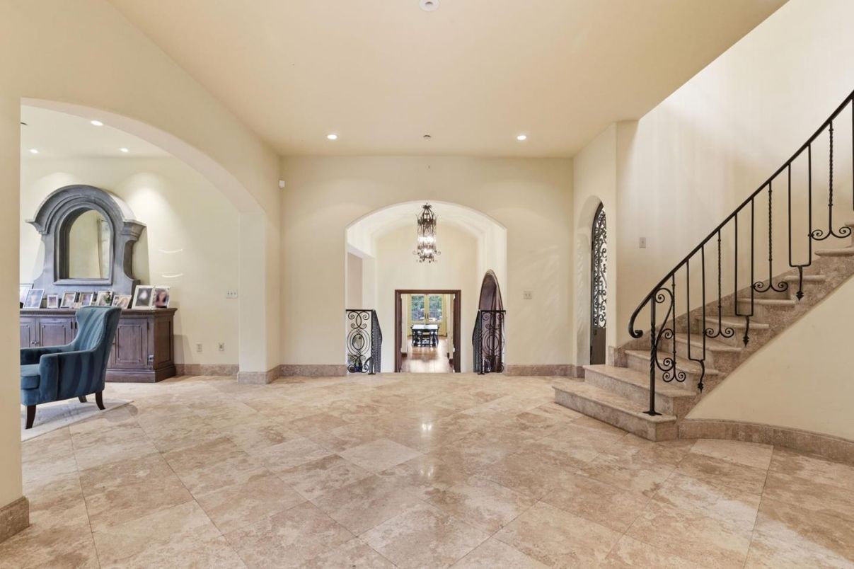 Chandelier, Interior, Recessed Lighting