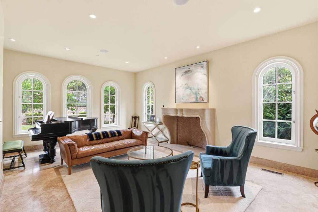 Interior, Living room, Piano, Recessed Lighting